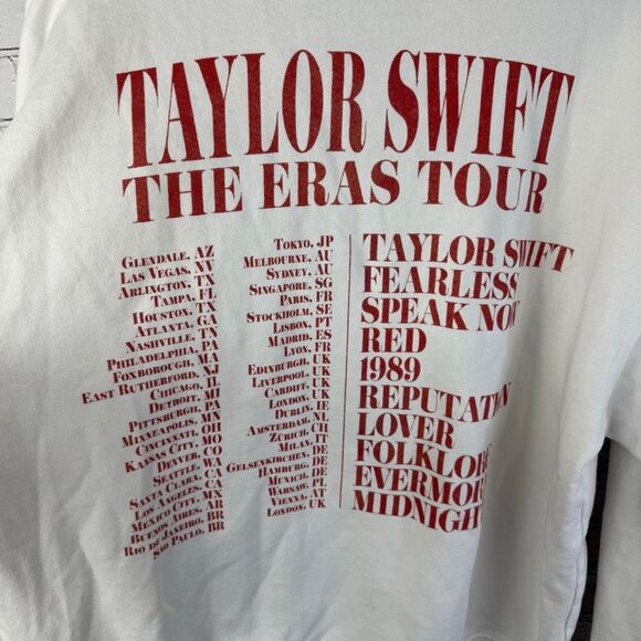 Taylor Swift The Eras Official Tour Crewneck Graphic Sweatshirt XL B - Picture 5 of 7